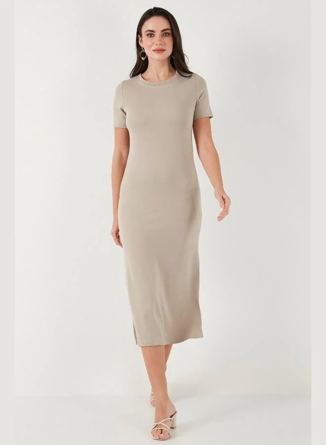 ليلا فستان ميدي نسائي بقصة عادية وياقة دائرية وفتحة جانبية