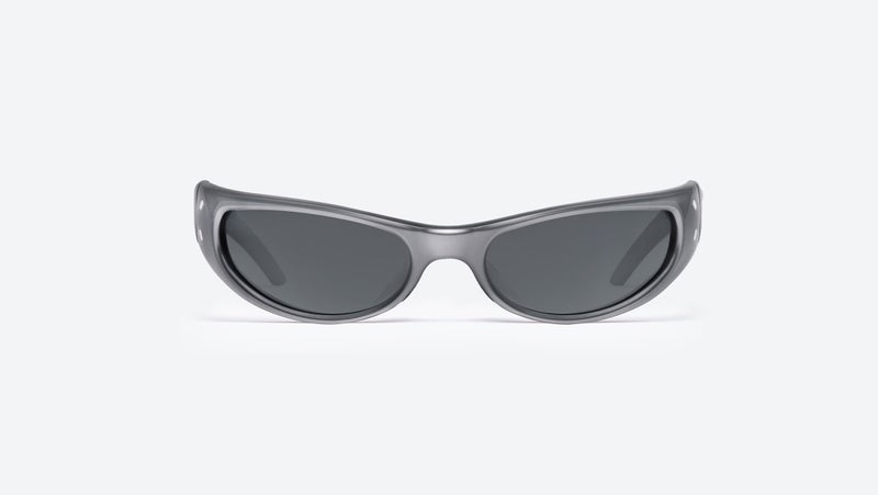 جنتل مونستر نظارات شمسية Gentle Monster MM203 Col.G14 69 بتصميم مستقبلي ملتف - عدسات رمادية معدنية/رمادية داكنة - Image 2