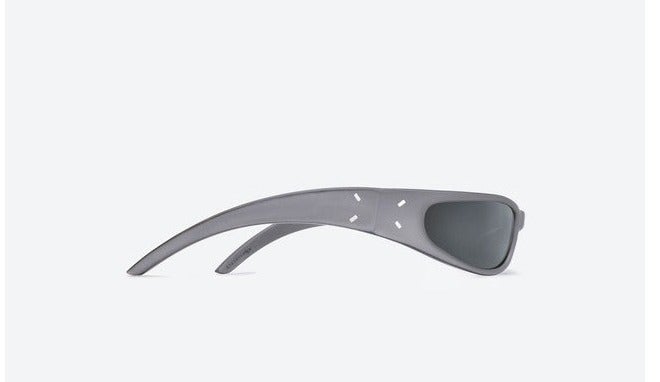 جنتل مونستر نظارات شمسية Gentle Monster MM203 Col.G14 69 بتصميم مستقبلي ملتف - عدسات رمادية معدنية/رمادية داكنة - Image 3