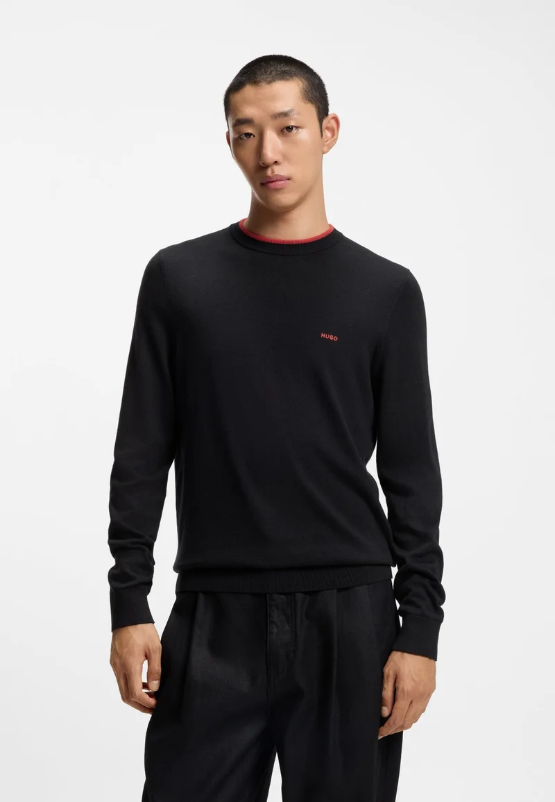 هوجو كنزة قطنية بقصة عادية