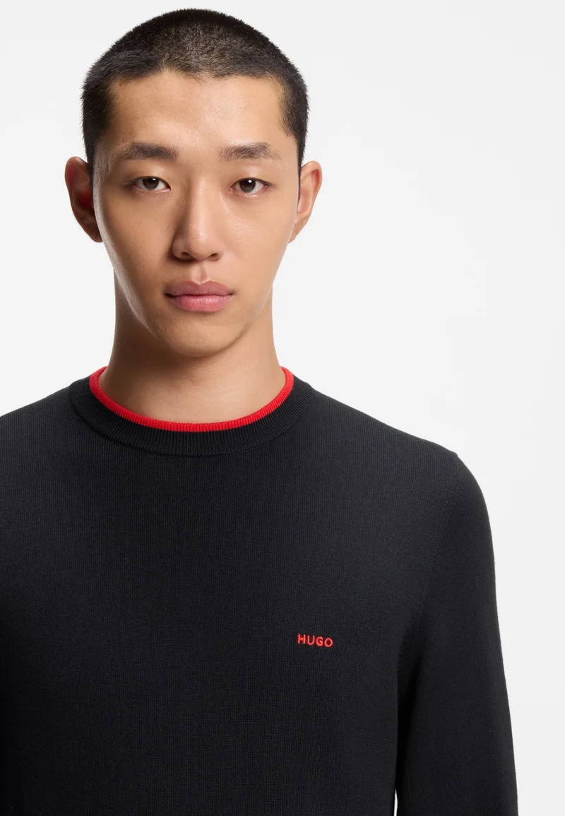 هوجو كنزة قطنية بقصة عادية