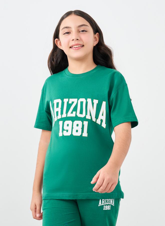 ستايلي طقم تي شيرت وبنطلون رياضي فضفاض بطبعة نص أخضر للبنات - Image 3