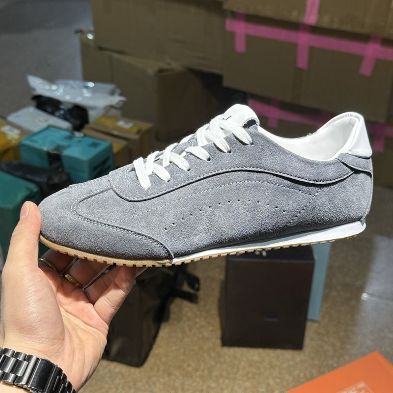 Qi Ta Al Jiso Suede Flat Casual Shoes for Men and Women - Lightweight Breathable Retro Sneakers - Image 1