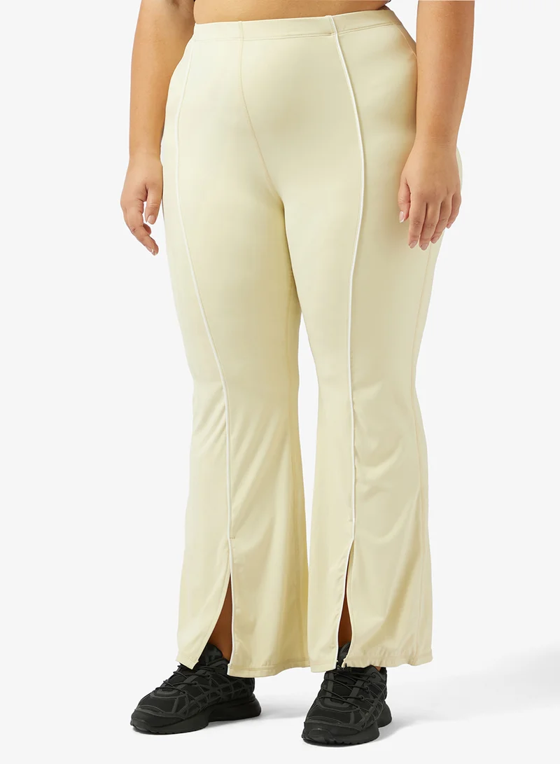 FRWD FRWD Plus High Rise Seamless Sculpting Flared Leggings