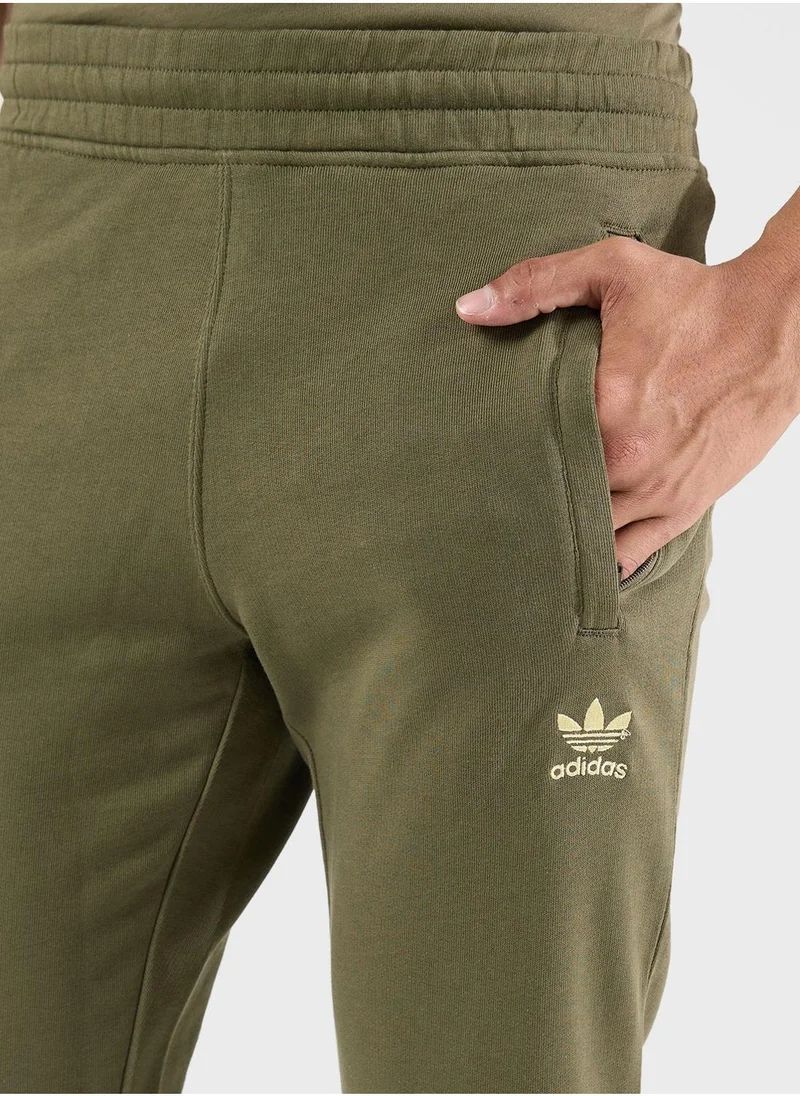 adidas Originals Trefoil Essentail Sweatpants