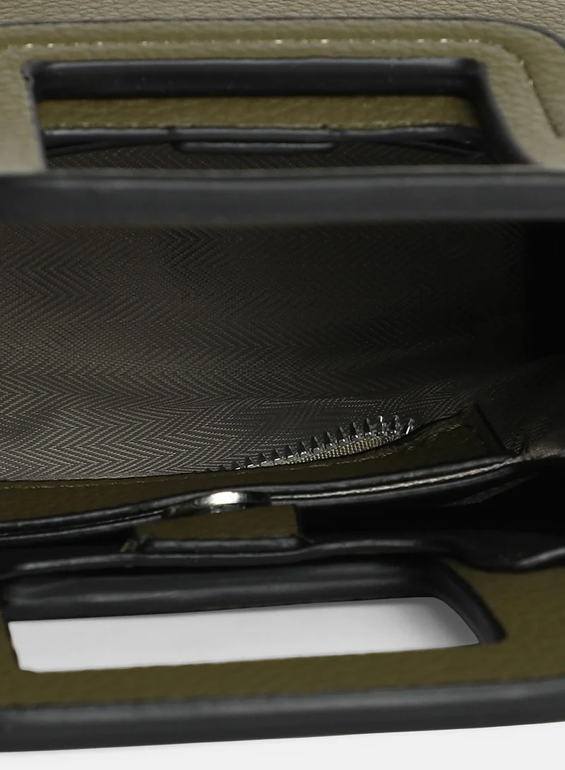 Haute Sauce Solid Zip Lock Regular Vegan Leather Hand Bag For Women