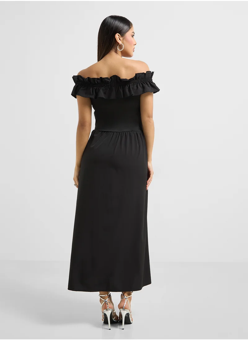 ايلا Ruffled Off Shoulder Dress