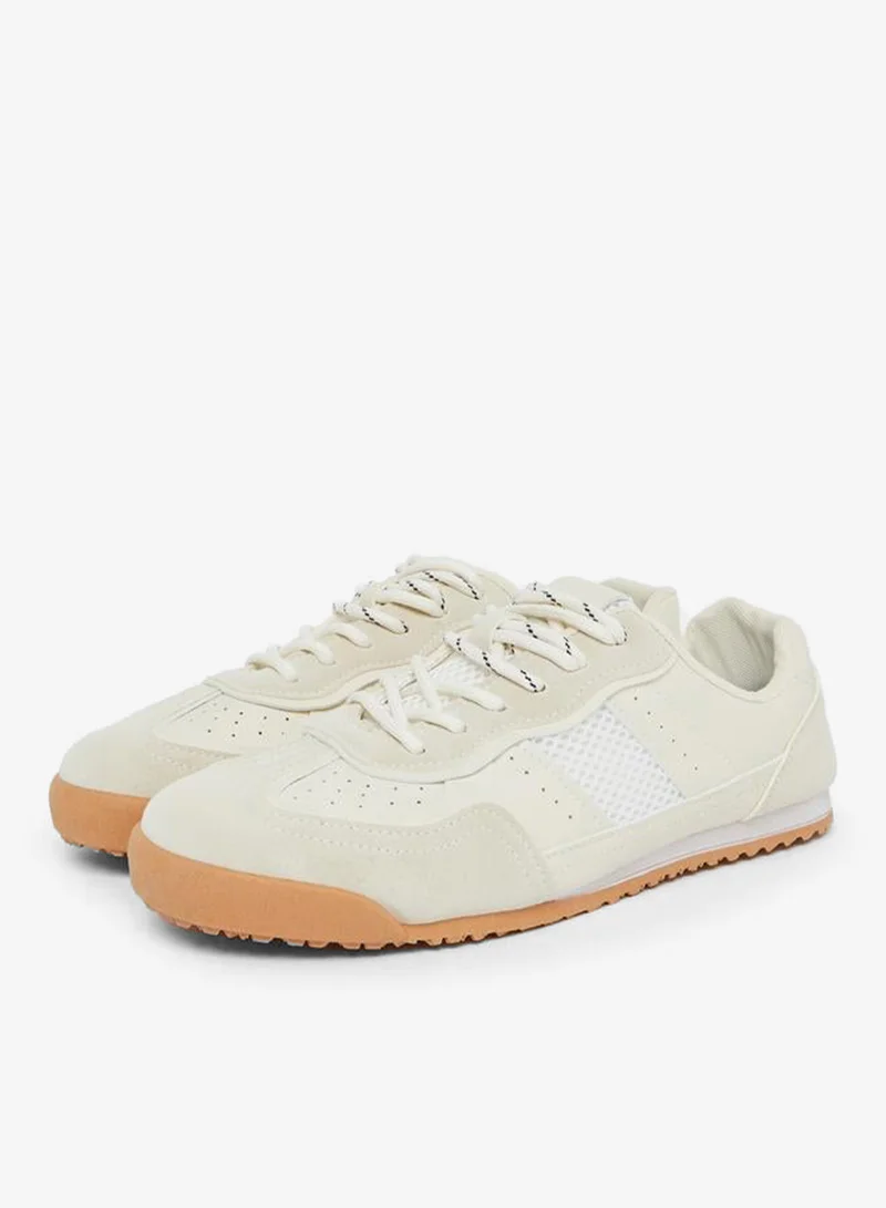 Styli Men Retro Suede Look Paneled Sneakers