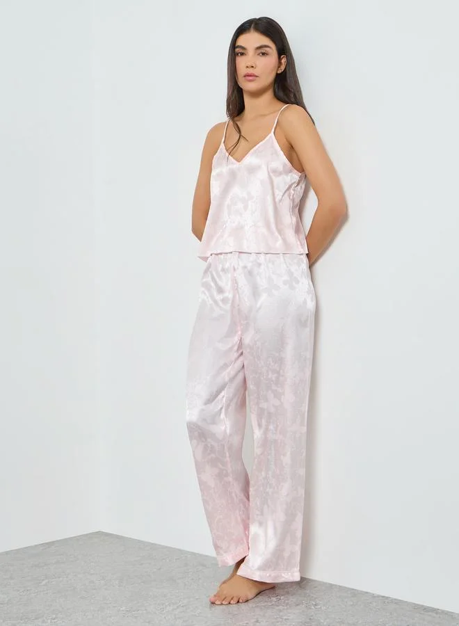 تايك تو طقم بيجاما من بنطال وبلوزة كامي ساتان بزهور