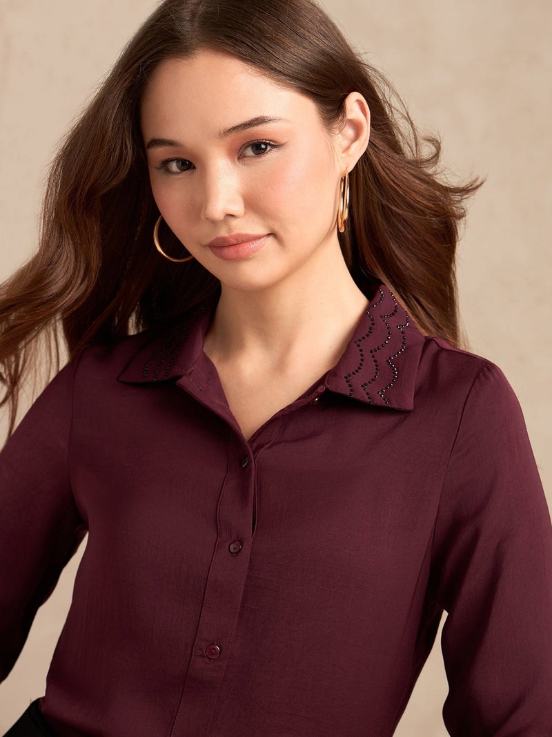 OUTZIDR Wine Regular Satin Shirt With Embellished Collar - Image 3