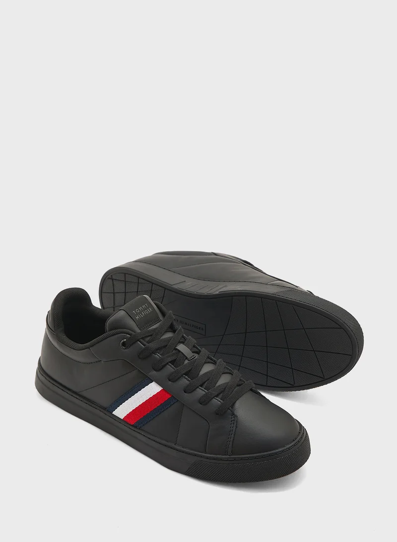 TOMMY HILFIGER Casual Lase Up Low - Top Sneakers