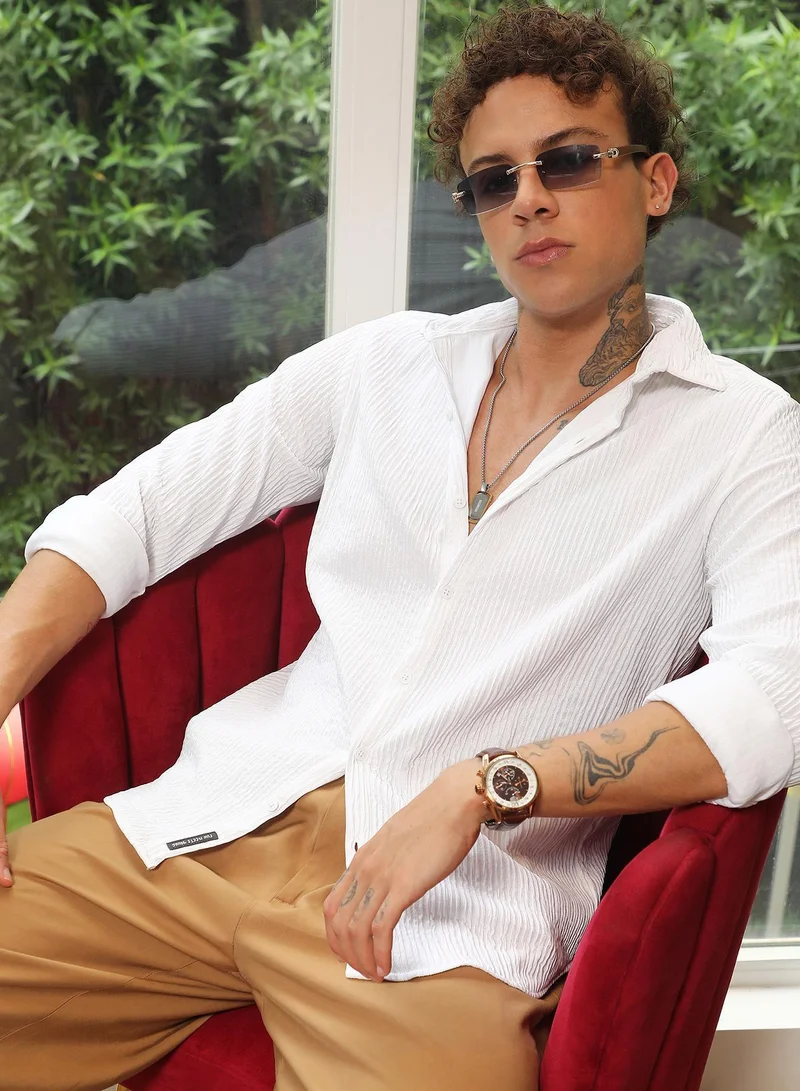 Campus Sutra Men's Powder White Solid Creased Shirt