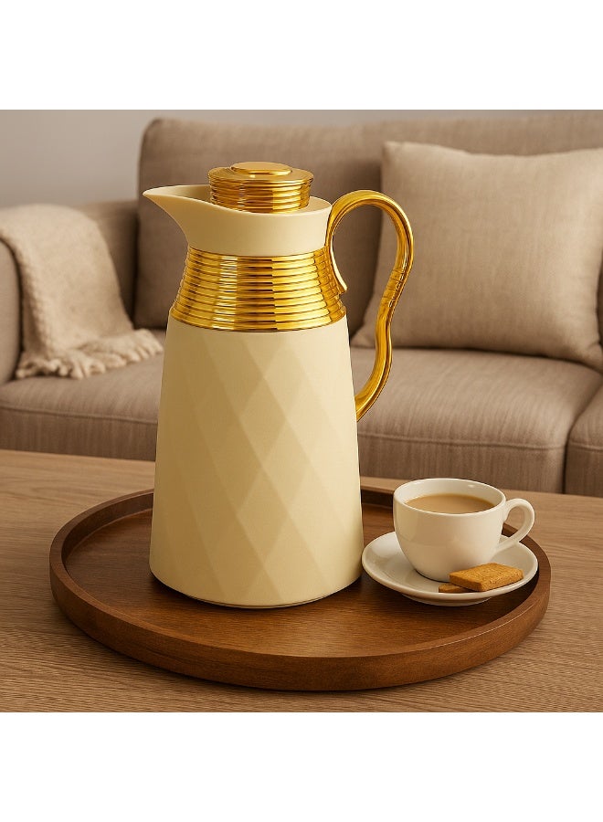 باصرة ترمس شاي وقهوة حراري 1 لتر بلون بيج مع لمسات ذهبية فاخرة – تصميم أنيق يحفظ الحرارة والبرودة لفترات طويلة، مثالي للضيافة والاستخدام اليومي - Image 2