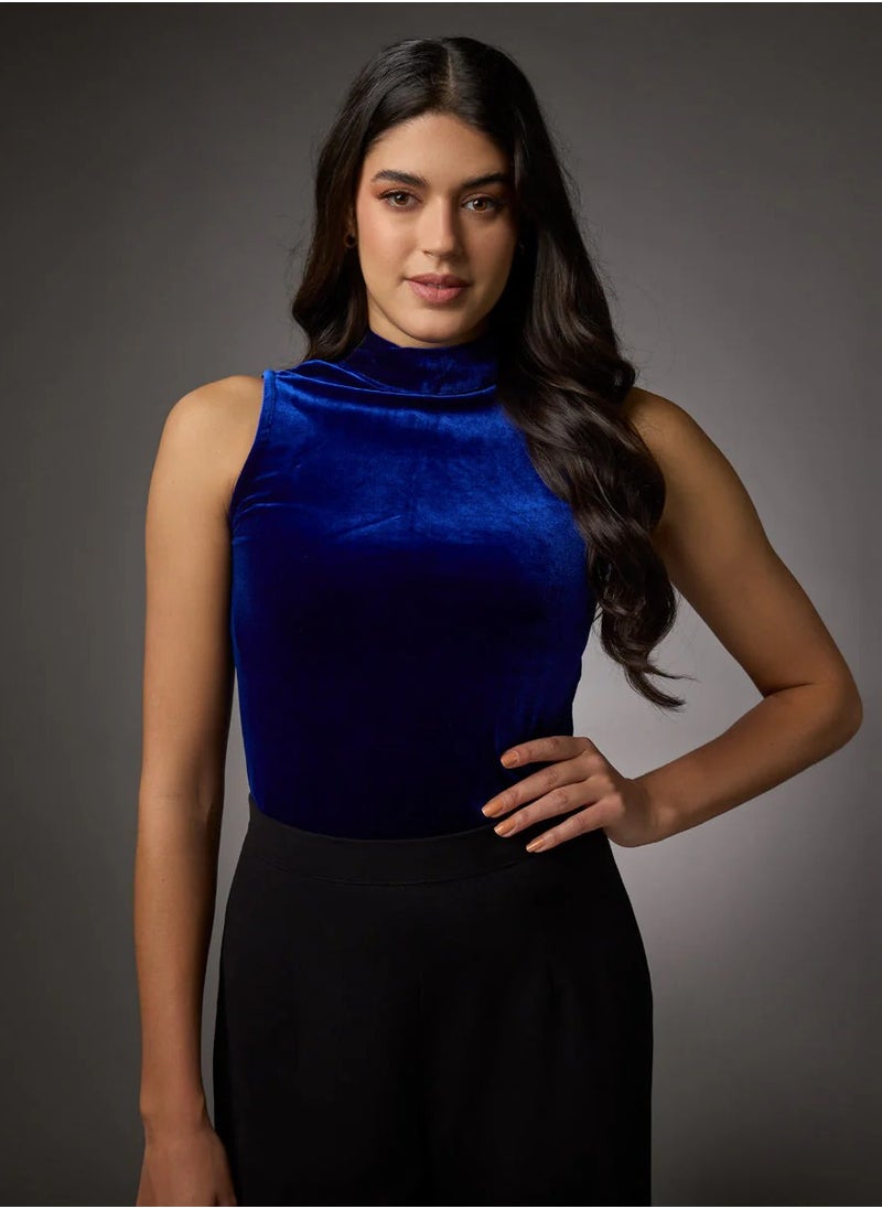 High Neck Sleeveless Velvet Top- Royal Blue - pzsku/ZE11F5792B955024717AFZ/45/_/1739422228/134a7fc0-edad-486d-8376-7f836975c892