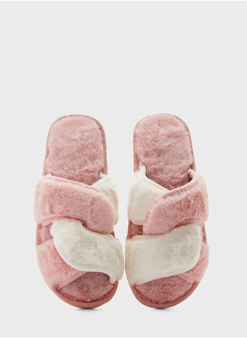 Ginger Interwoven Strap Fluffy Bedroom Slipper