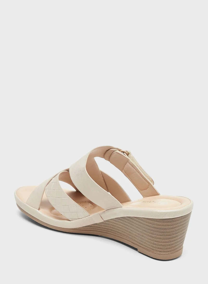 Le Confort Open Toe Wedge Sandals