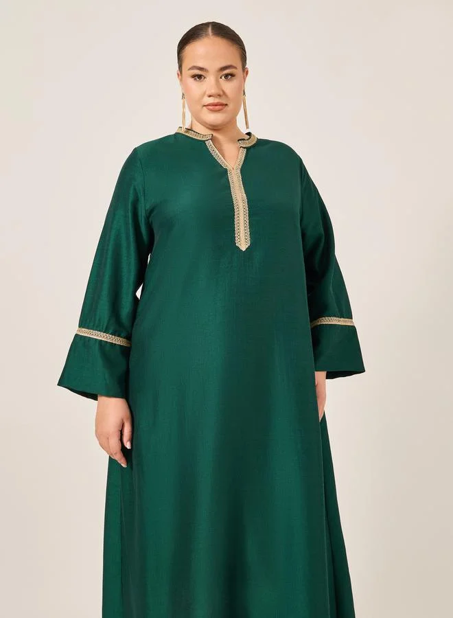 Styli Plus Size Lace Trim Collared Jalabiya