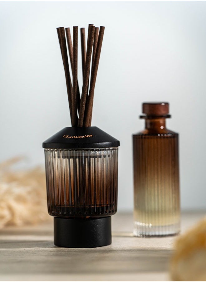 LiLiaMansion Luxury Reed Diffuser Strange Kiss - 150ml - Long-Lasting Home Fragrance - Woody & Fruity Notes  - Image 1