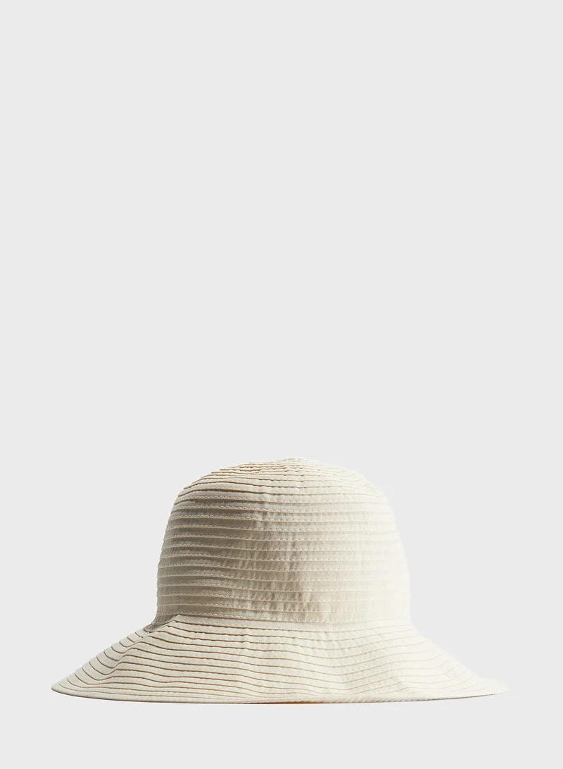 H&M Bucket Hat