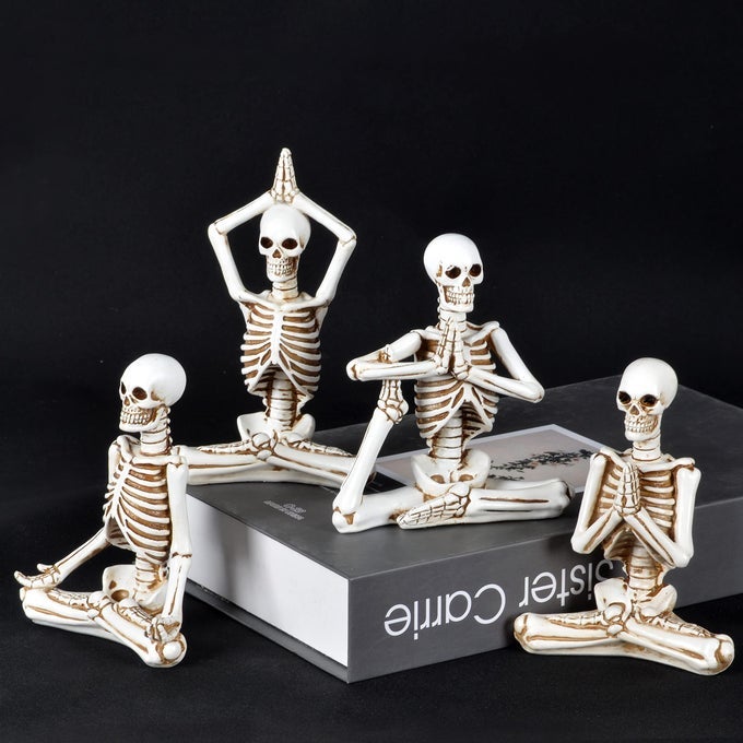 Yoga Skeletons Statue Set of 4 Bone Stretchers Halloween Figurines Meditating Table Collectible Home Decorative Polyresin WhiteSet 4