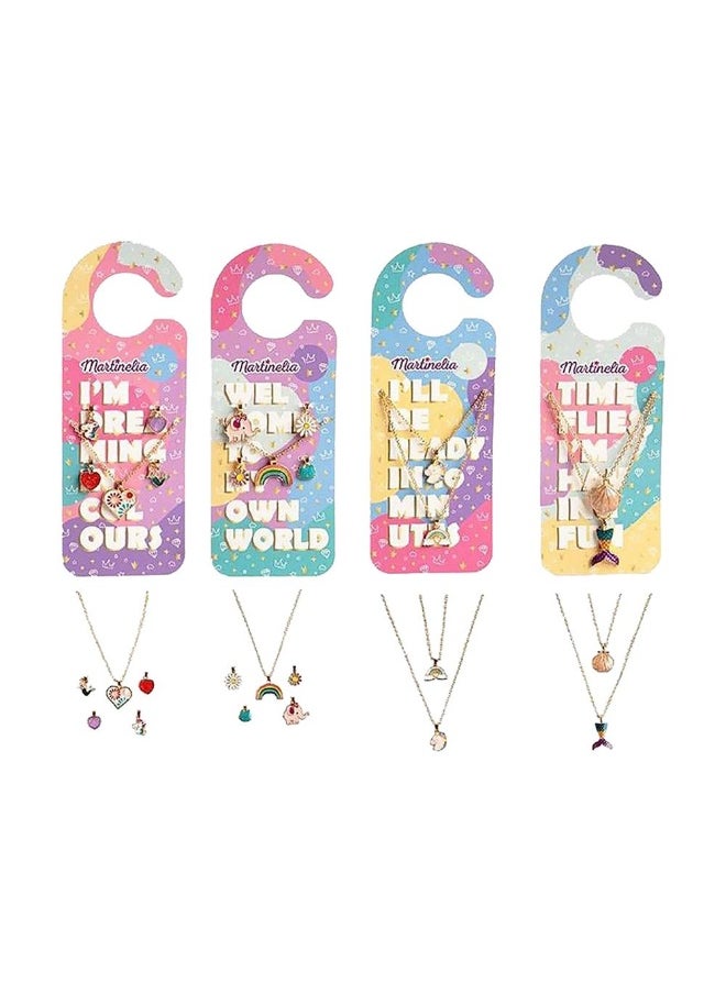 Door Hanger Necklaces Set (Assorted) - pzsku/ZE13201A121524AB08774Z/45/_/1725275441/24e91e3a-7d03-43ba-bdbb-982ae8f01b76