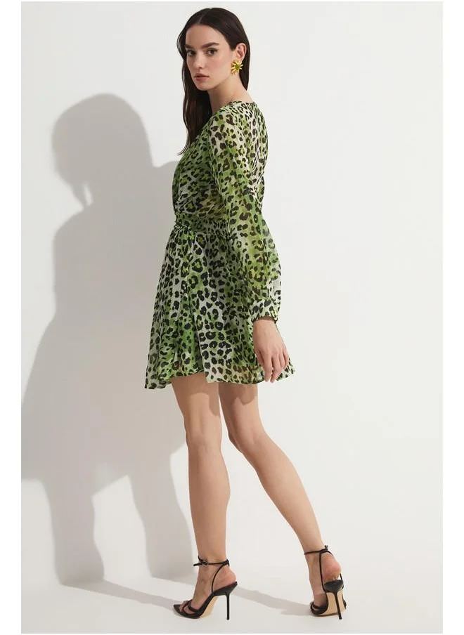 جون Leopard Print Dress