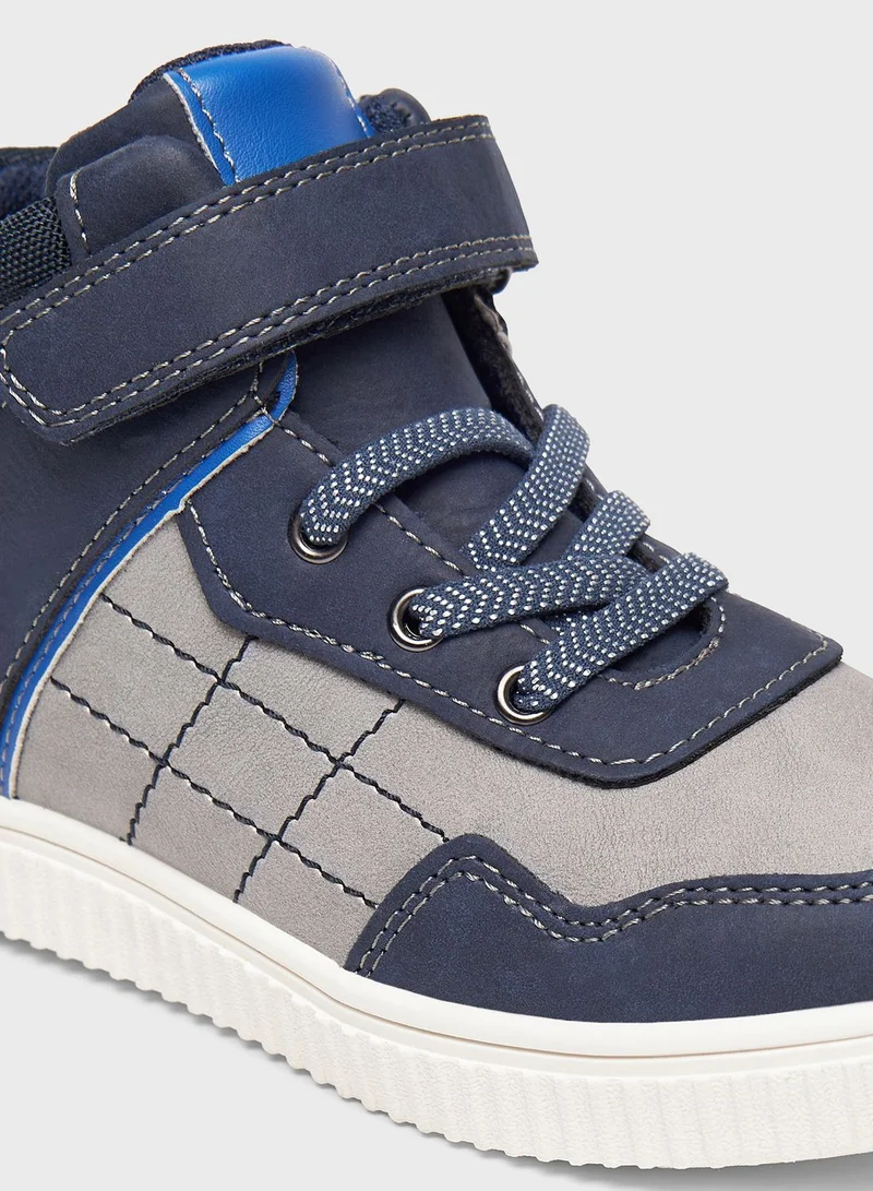 ال بي ال من شو اكسبرس Boots