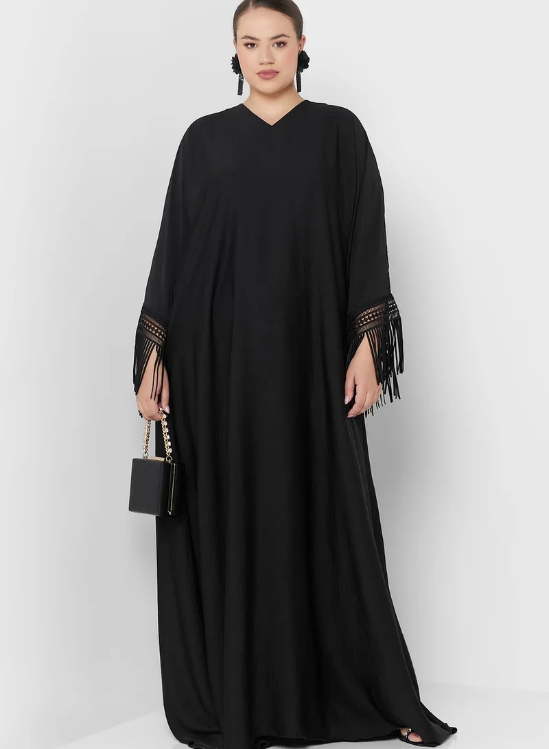 Hayas Closet Curve Tiered Fringe Hem Abaya