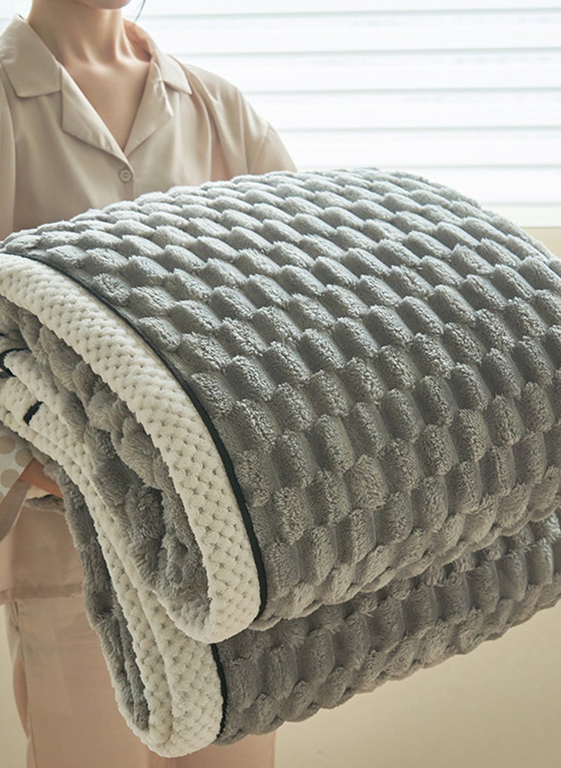 Sharpdo - Light Luxury Short Hair Thickened Blanket, Suitable for Office Nap Blanket Sofa Blanket 200*230cm (Excluding Pillowcase) - Image 1