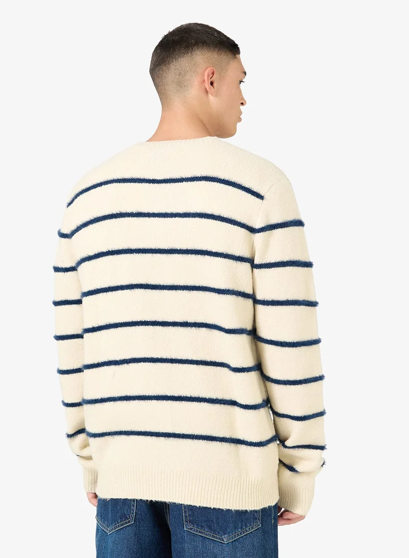 BRAVE SOUL Crew Neck Sweater