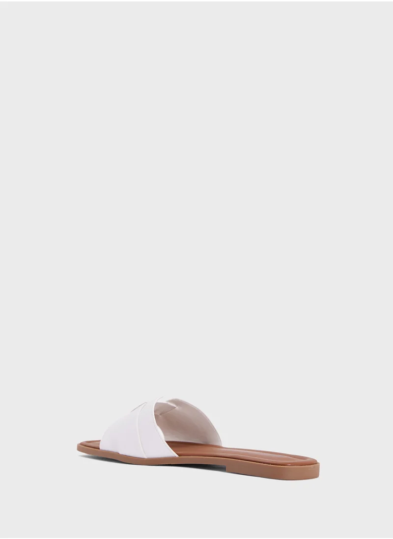 جينجر Ladies Flat Sandal