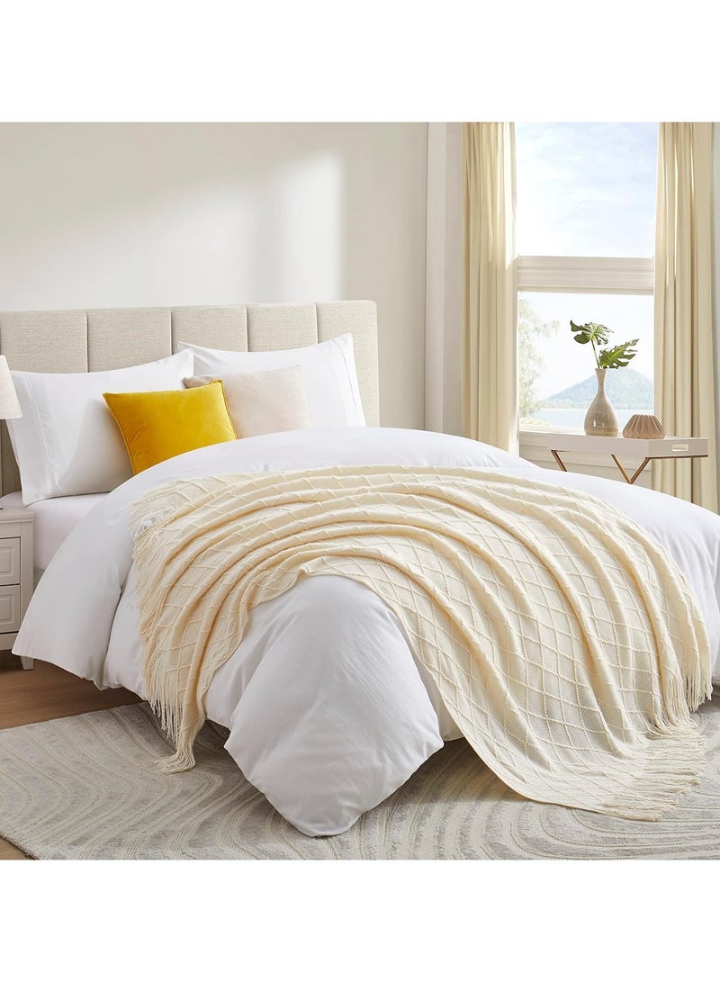 LIVQORA Hand-woven tassel blanket for sofa and bed, home decoration knitted blanket with tassels 127x172cm (off-white) - Image 4