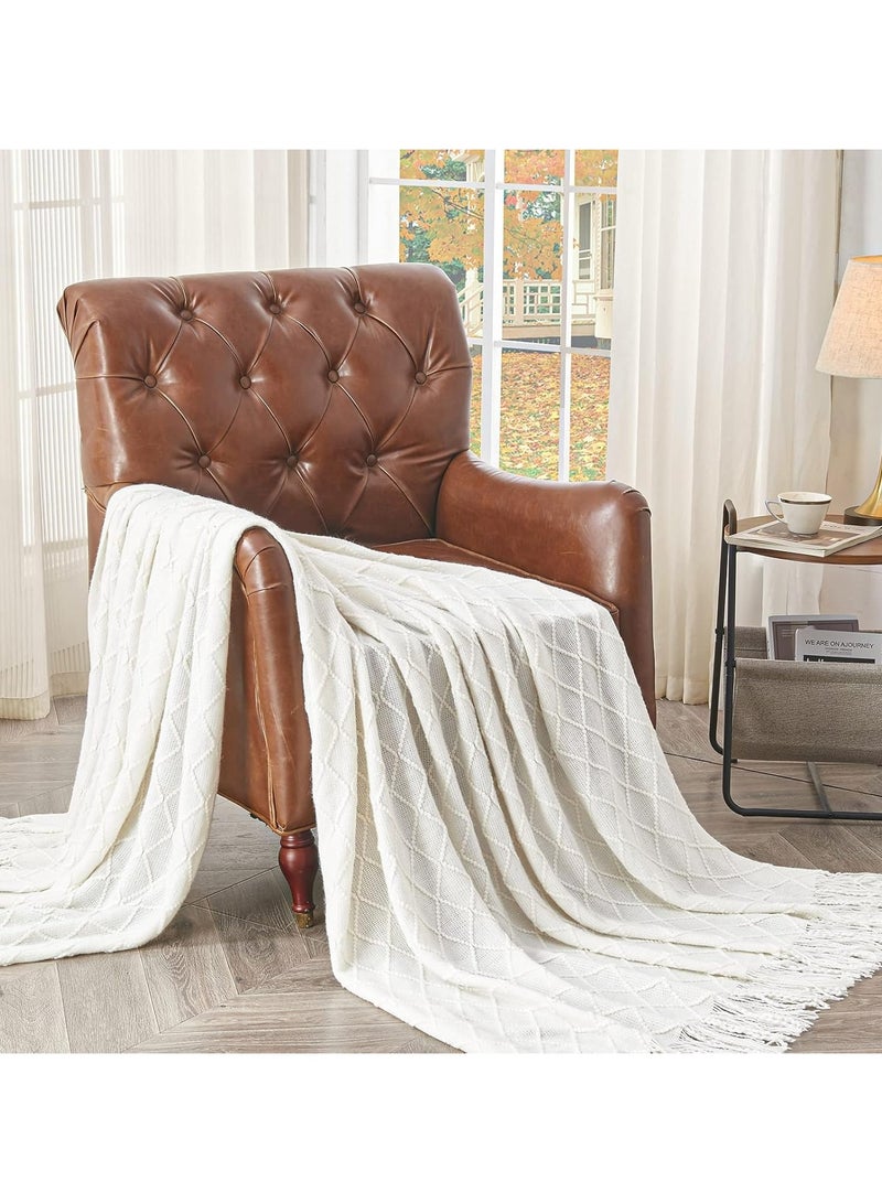 LIVQORA Hand-woven tassel blanket for sofa and bed, home decoration knitted blanket with tassels 127x172cm (off-white) - Image 3