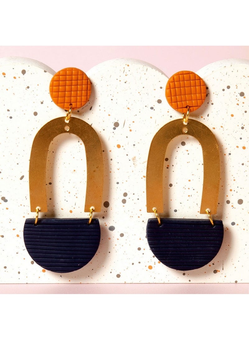 Hinkler Craft Maker Deluxe Perfect Polymer Kit - DIY Polymer Clay Set includes a 32-page book, polymer clay, shape cutters, earrings, hairclips and Glue, Create Custom Jewelry,Polymer Clay Sculpting - Image 4