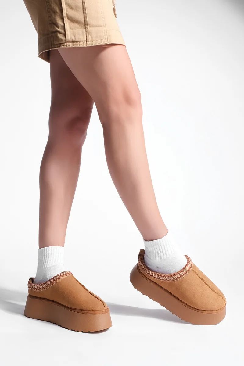 MARJIN Women's Furry Thick Sole Closed Front Daily Winter Slippers Furenta