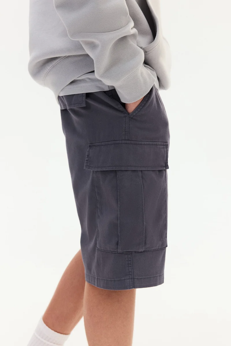 اتش اند ام Cargo twill shorts