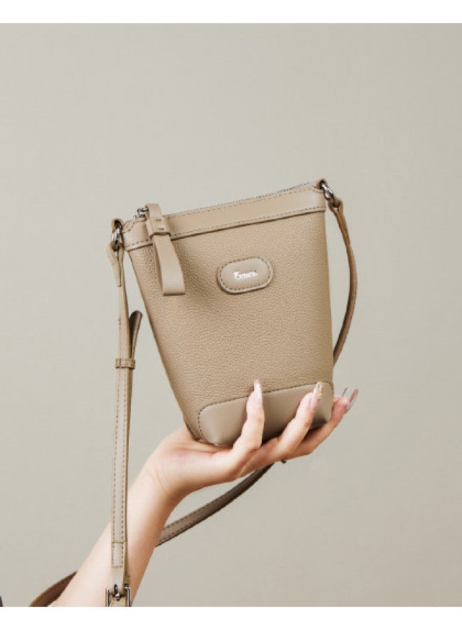 15MINS New Trendy Phone Bag - Versatile Crossbody Bucket Purse For Women - Image 1