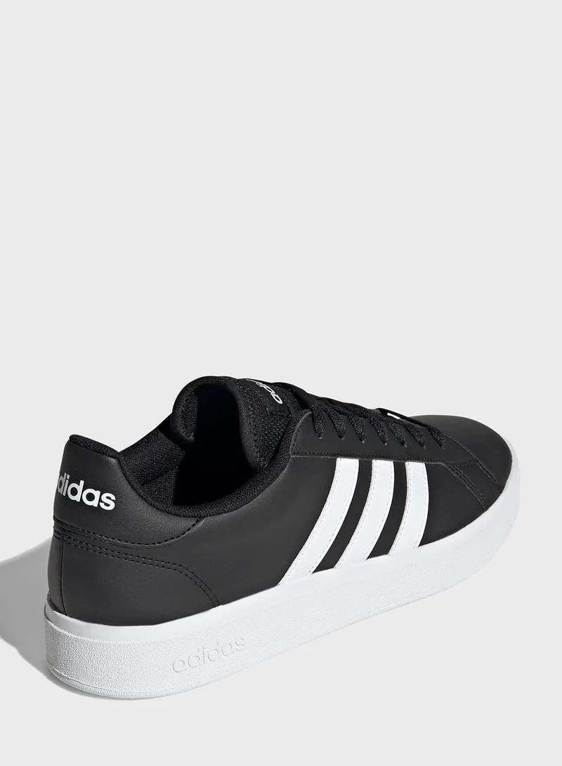adidas حذاء جراند كورت بيز 2