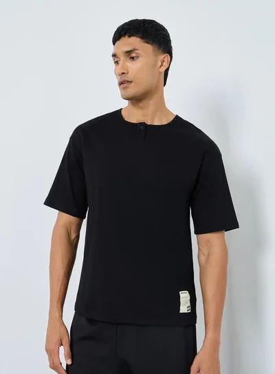 Styli Oversized Heavy Stretch Henley Neck T-Shirt