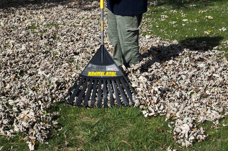 True Temper 2914912 Clog Free Poly Leaf Rake with 48 in. Hardwood Handle with Cushion Grip, 24 Inch - Image 5
