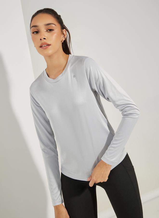 ستايلي اكتيف توب أساسي بأكمام طويلة وتفاصيل شعار - Image 3