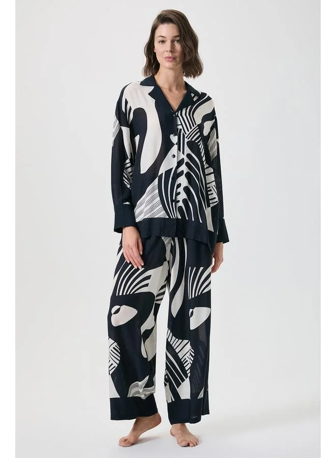Zebra patterned striped shirt set.