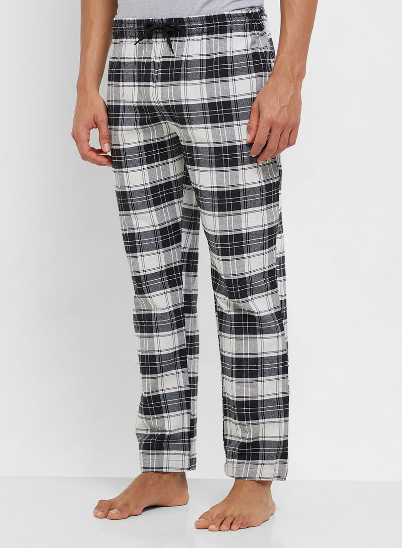 Seventy Five Nightwear T-Shirt & Pants Set  - Image 4