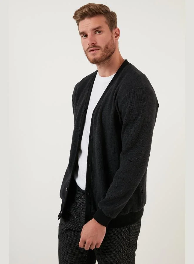 Buratti Buratti Cotton Regular Fit Buttoned V-Neck Cardigan Men's CARDIGAN 456205