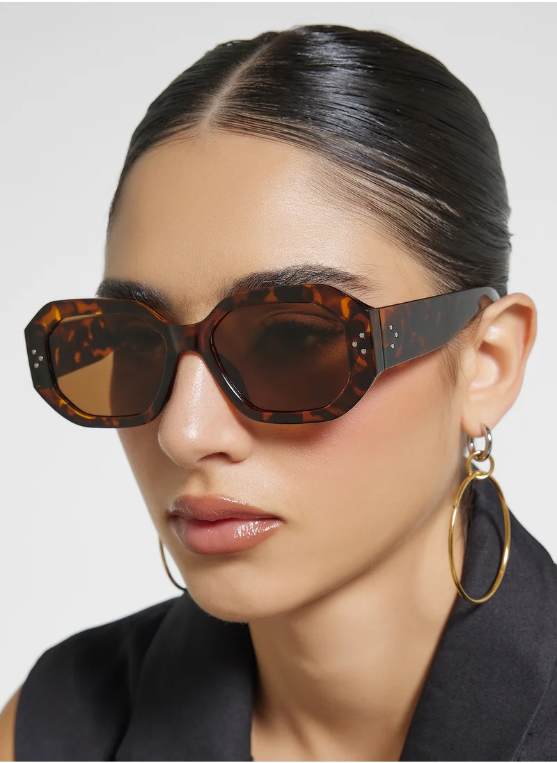 Ginger Angular Square Len Sunglasses