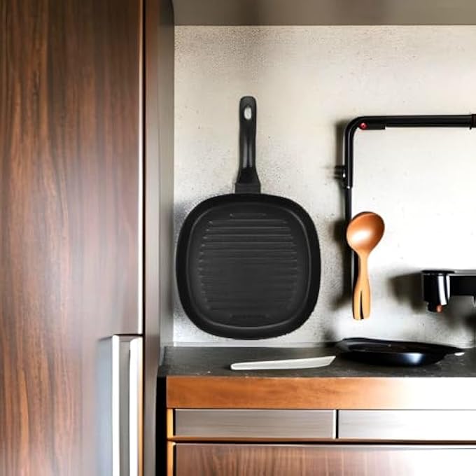 Auroware Long Lasting NonStick 28 Cm Square Grill Pan Black Aluminum Durable Marble Coating Strong Handle - Image 3