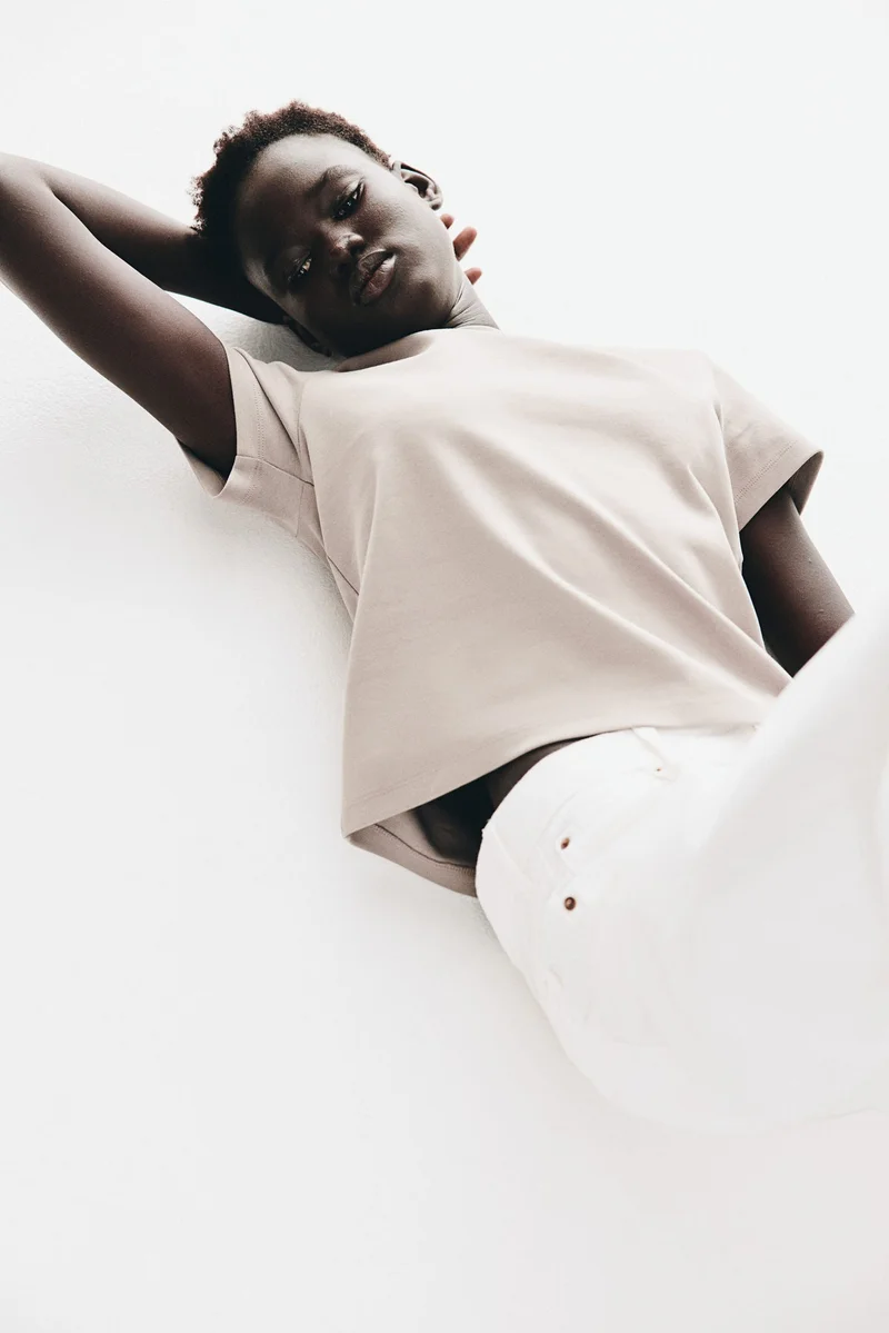 اتش اند ام تي-شيرت من القطن