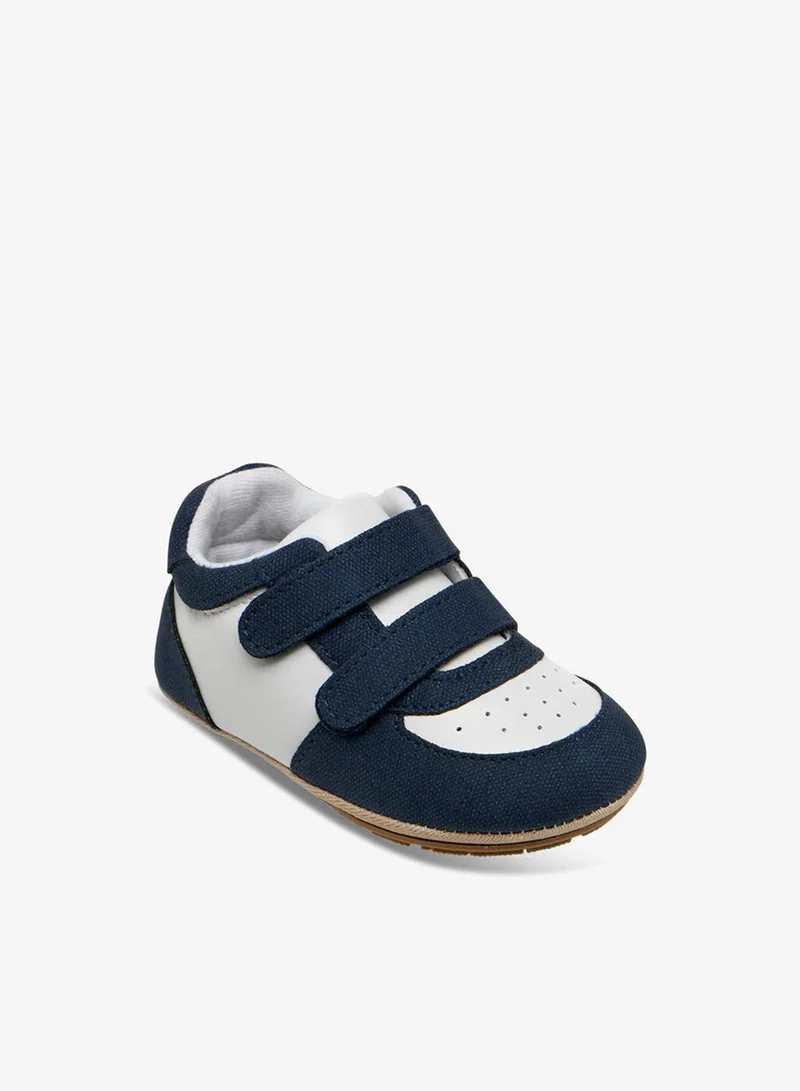 بيرفيت Booties with Hook & Loop Closure