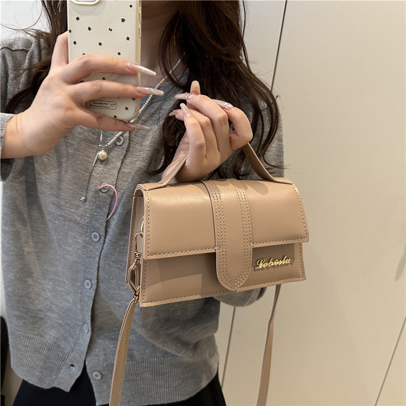 Simple And Elegant Solid Color New Spring Casual Handbag For Women, Niche New Textured Crossbody Bag In White - Image 3