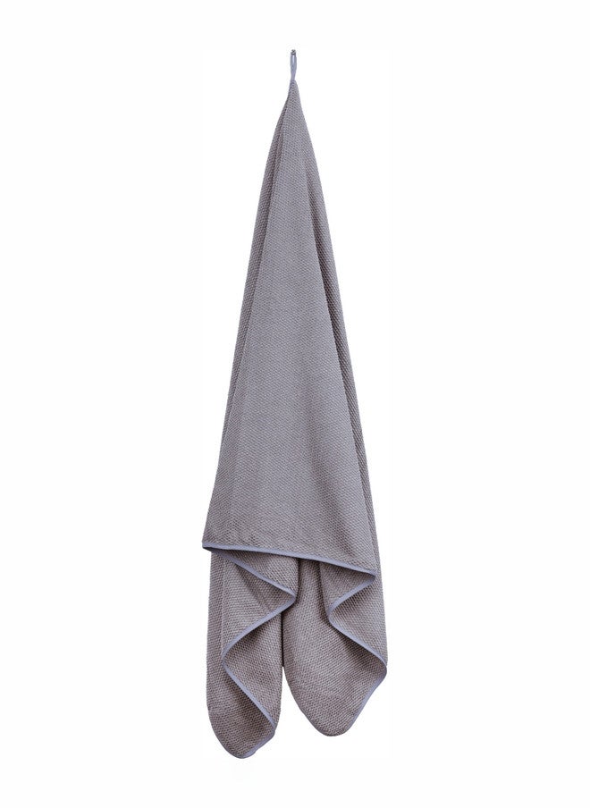 Fezora Simply Modern Microfiber Solid Bath Towel with Hanging Loop - 28x55 Inches - Image 5